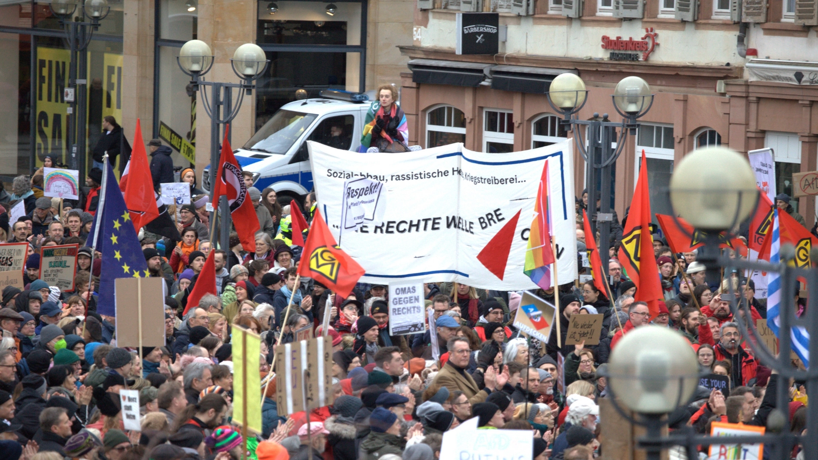 Gewerkschafter zeigen Flagge in Landau