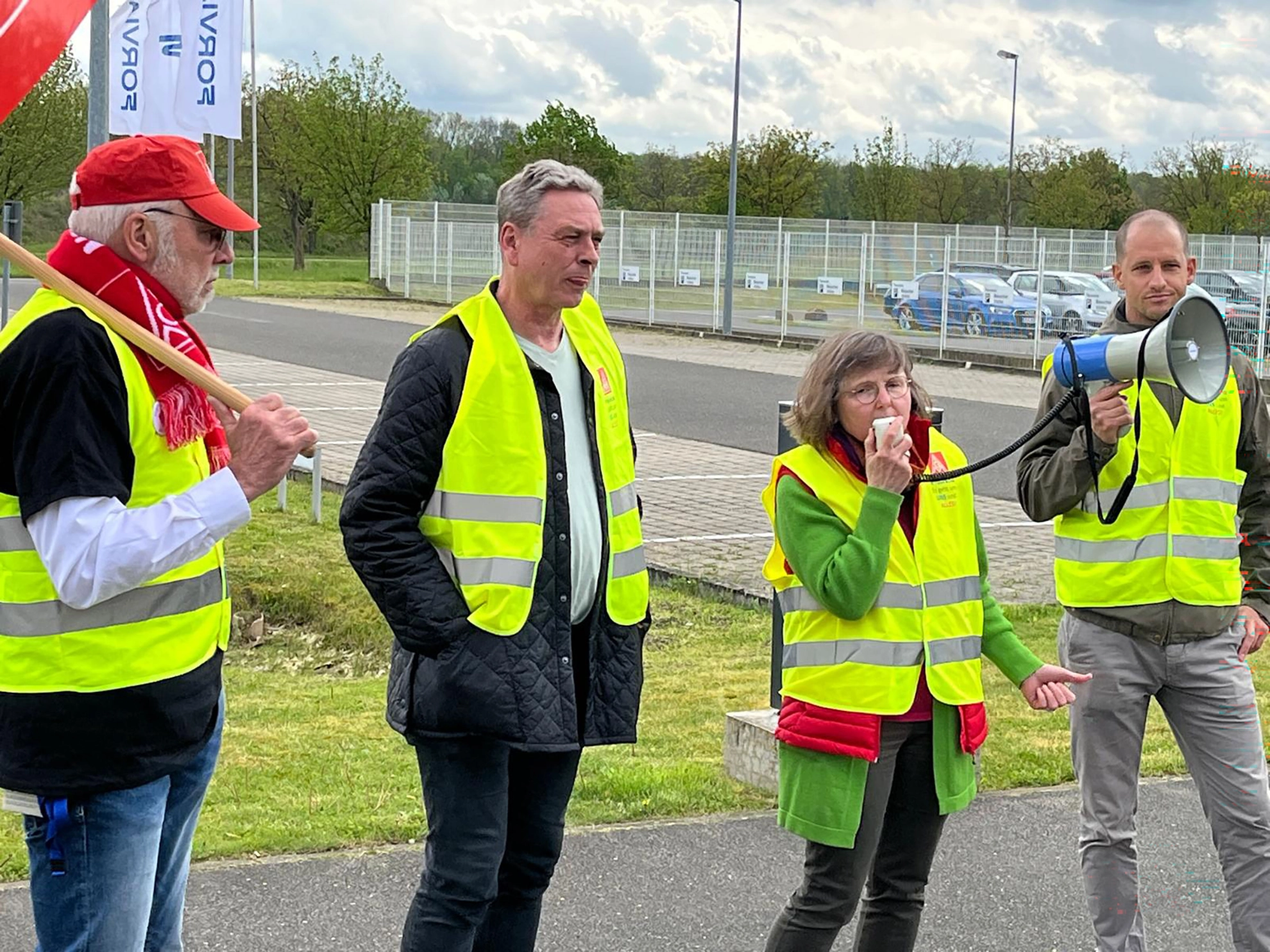 Warnstreik Faurecia Hagenbach am 15.04.2024