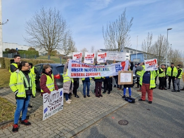Protest gegen Stellenabbau bei Eberspächer catem