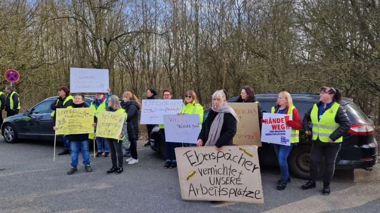 Protest gegen Stellenabbau bei Eberspächer catem