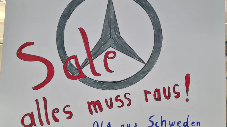 Beschäftigte der Mercedes-Benz-Niederlassungen zeigen sich kampfbereit